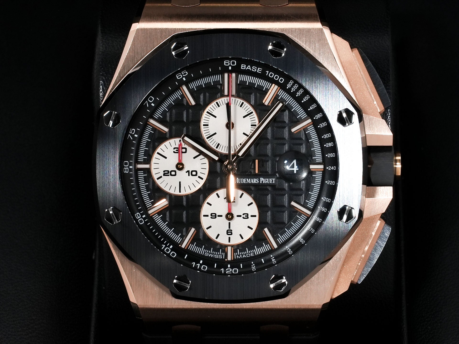 Audemars Piguet Royal Oak Offshore Chronograph Ref. 26401RO.OO.A002CA.01 Pink Gold Black Dial Excellent Condition 3vd2897x