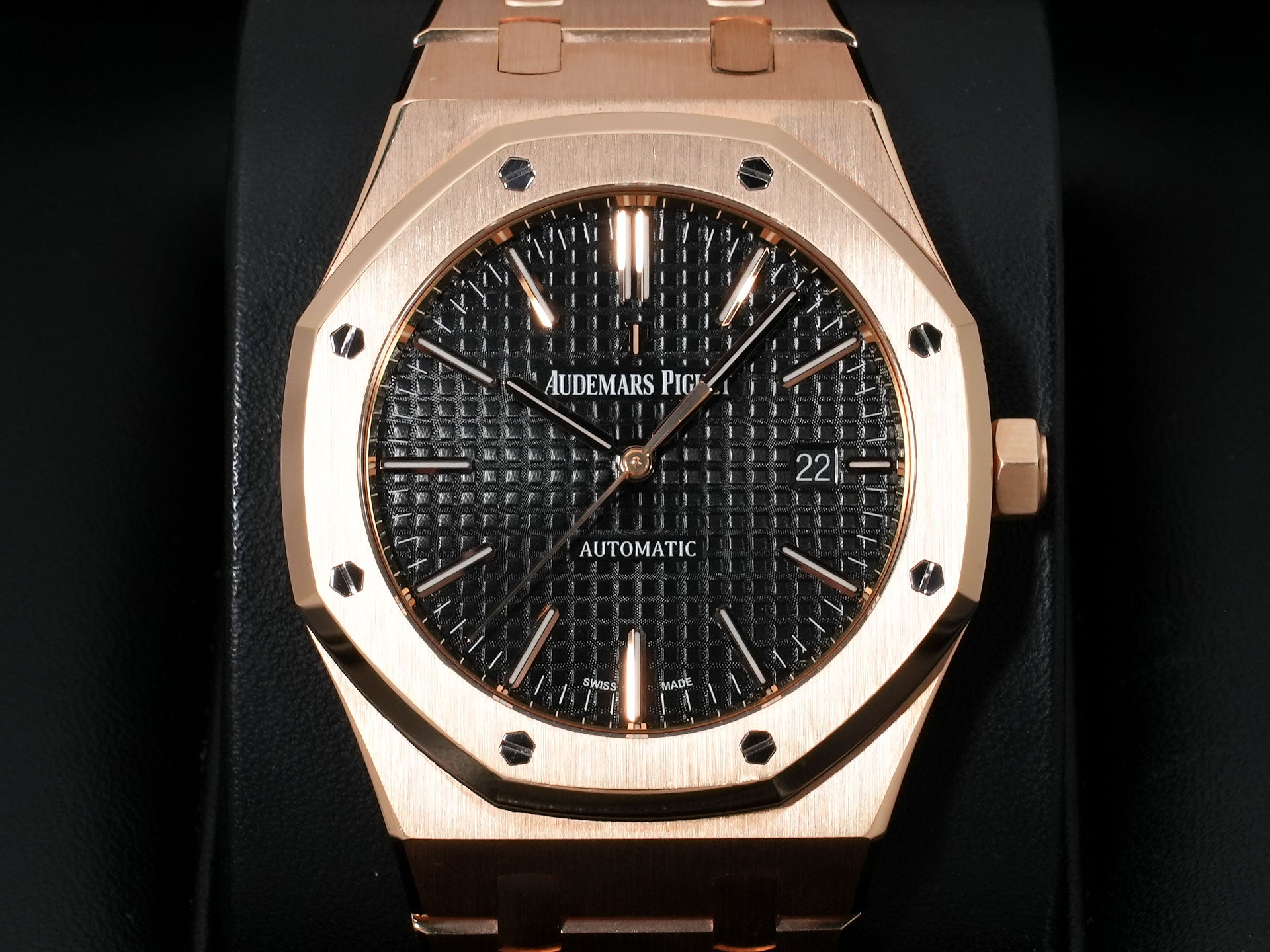 Audemars Piguet Royal Oak Ref.15400OR.OO.1220OR.01 Pink Gold Black Dial Used gboe2h5x