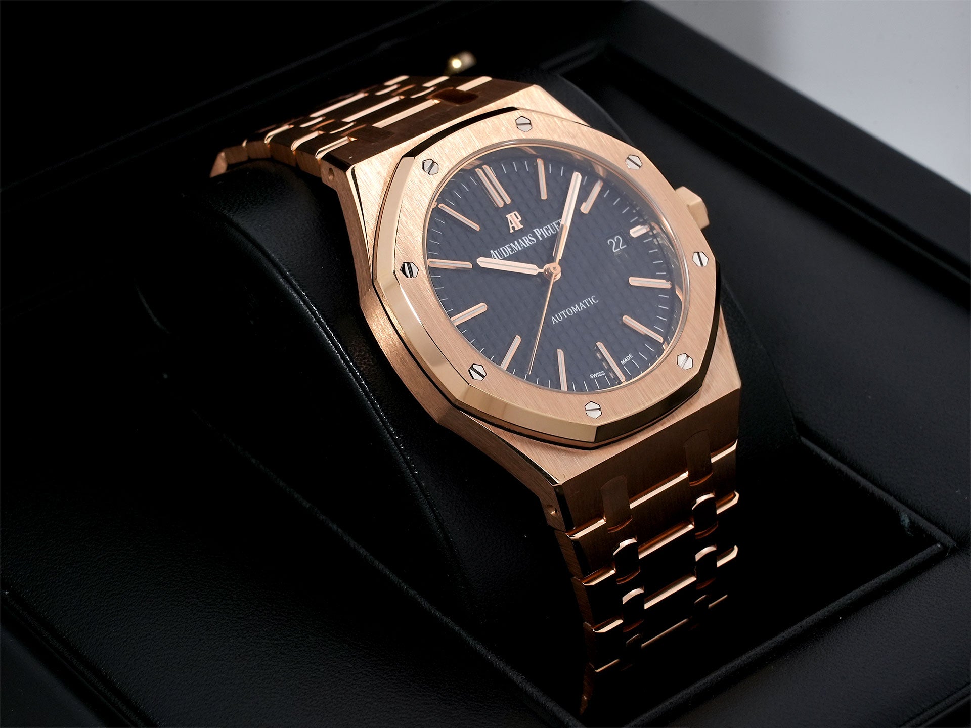Audemars Piguet Royal Oak Ref.15400OR.OO.1220OR.01 Pink Gold Black Dial Used gboe2h5x