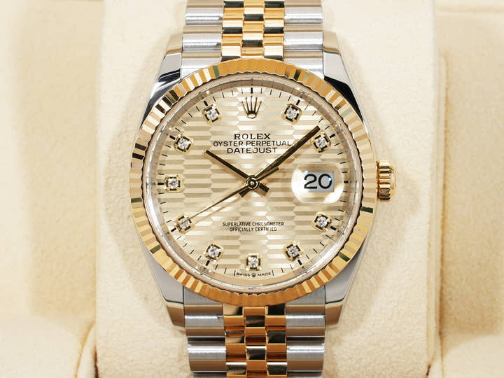 Rolex Datejust 36 Ref. 126233 Stainless Steel/Yellow Gold Fluted Motif x 10P Diamond Dial Jubilee Bracelet Excellent Condition 56rcrd3h