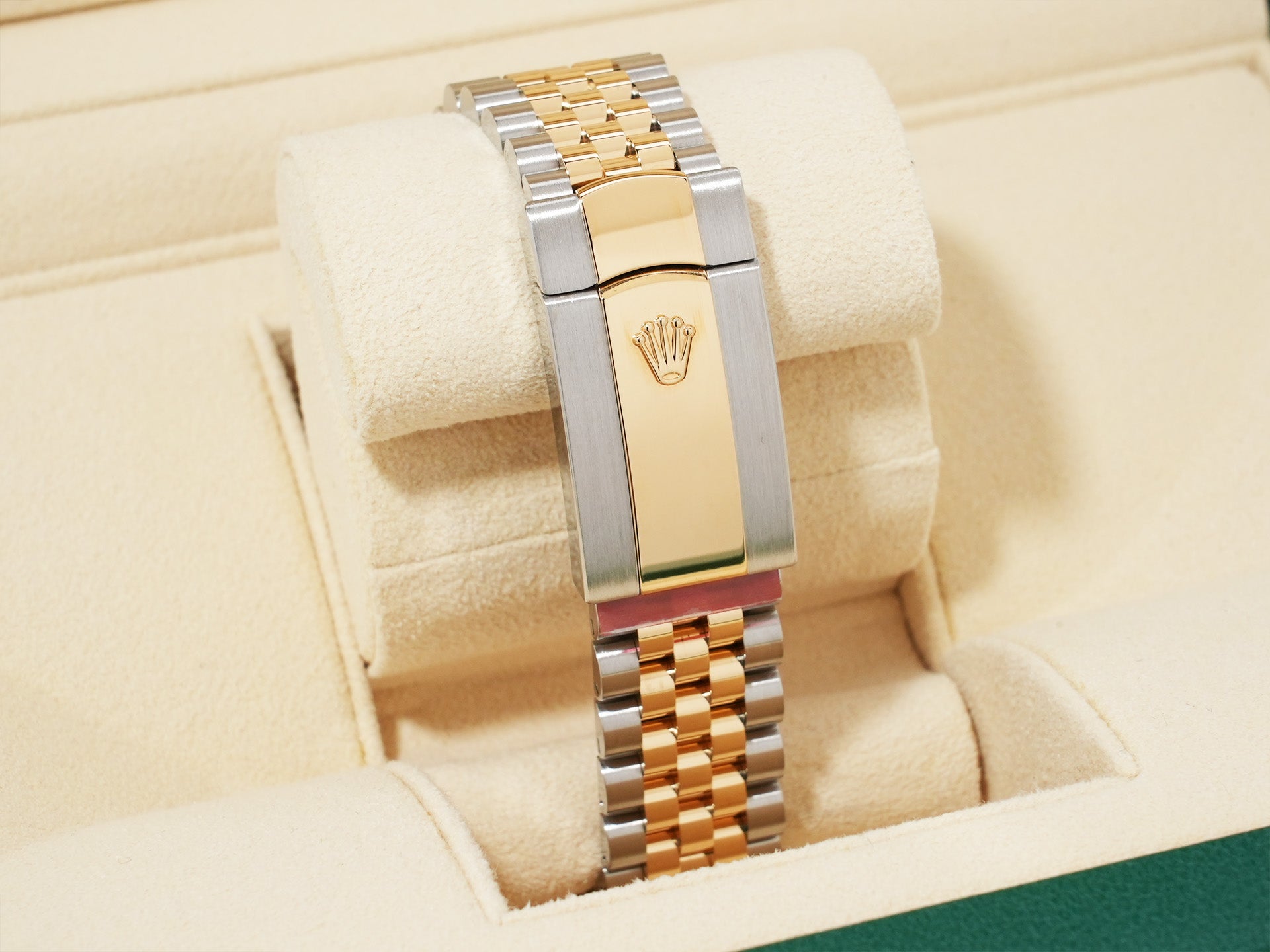 Rolex Datejust 36 Ref. 126233 Stainless Steel/Yellow Gold Fluted Motif x 10P Diamond Dial Jubilee Bracelet Excellent Condition 56rcrd3h