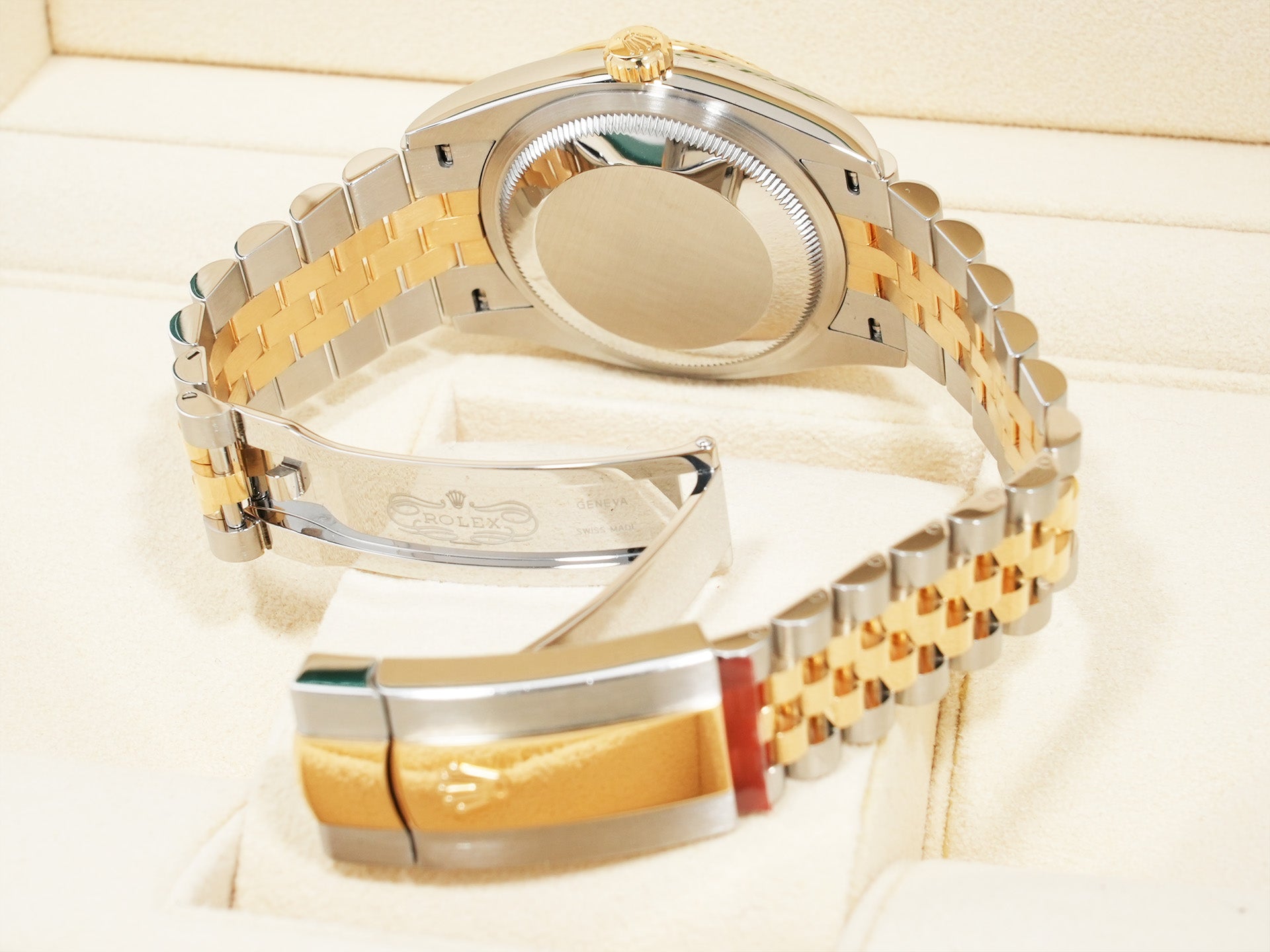 Rolex Datejust 36 Ref. 126233 Stainless Steel/Yellow Gold Fluted Motif x 10P Diamond Dial Jubilee Bracelet Excellent Condition 56rcrd3h