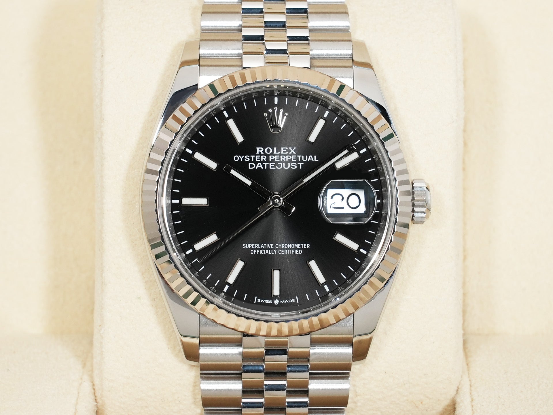 Rolex Datejust 36 Ref. 126234 Stainless Steel/White Gold Black Dial Jubilee Bracelet Excellent Condition sd6r7n5v