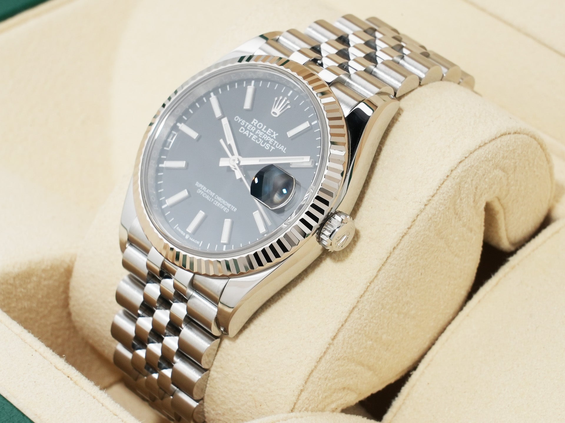 Rolex Datejust 36 Ref. 126234 Stainless Steel/White Gold Black Dial Jubilee Bracelet Excellent Condition sd6r7n5v