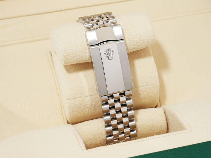 Rolex Datejust 36 Ref. 126234 Stainless Steel/White Gold Black Dial Jubilee Bracelet Excellent Condition sd6r7n5v