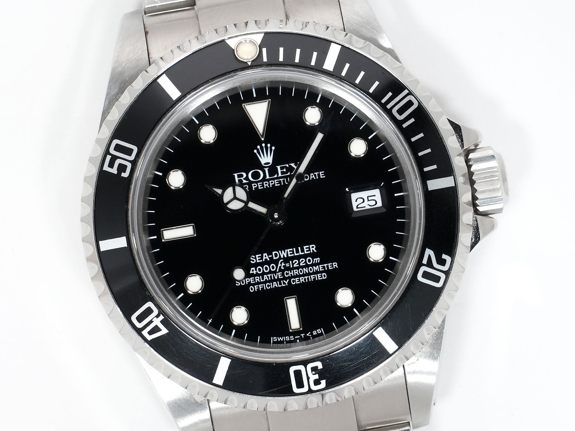 Rolex Sea-Dweller Ref.16600 Stainless Steel Black Dial Pre-owned bo956a2q