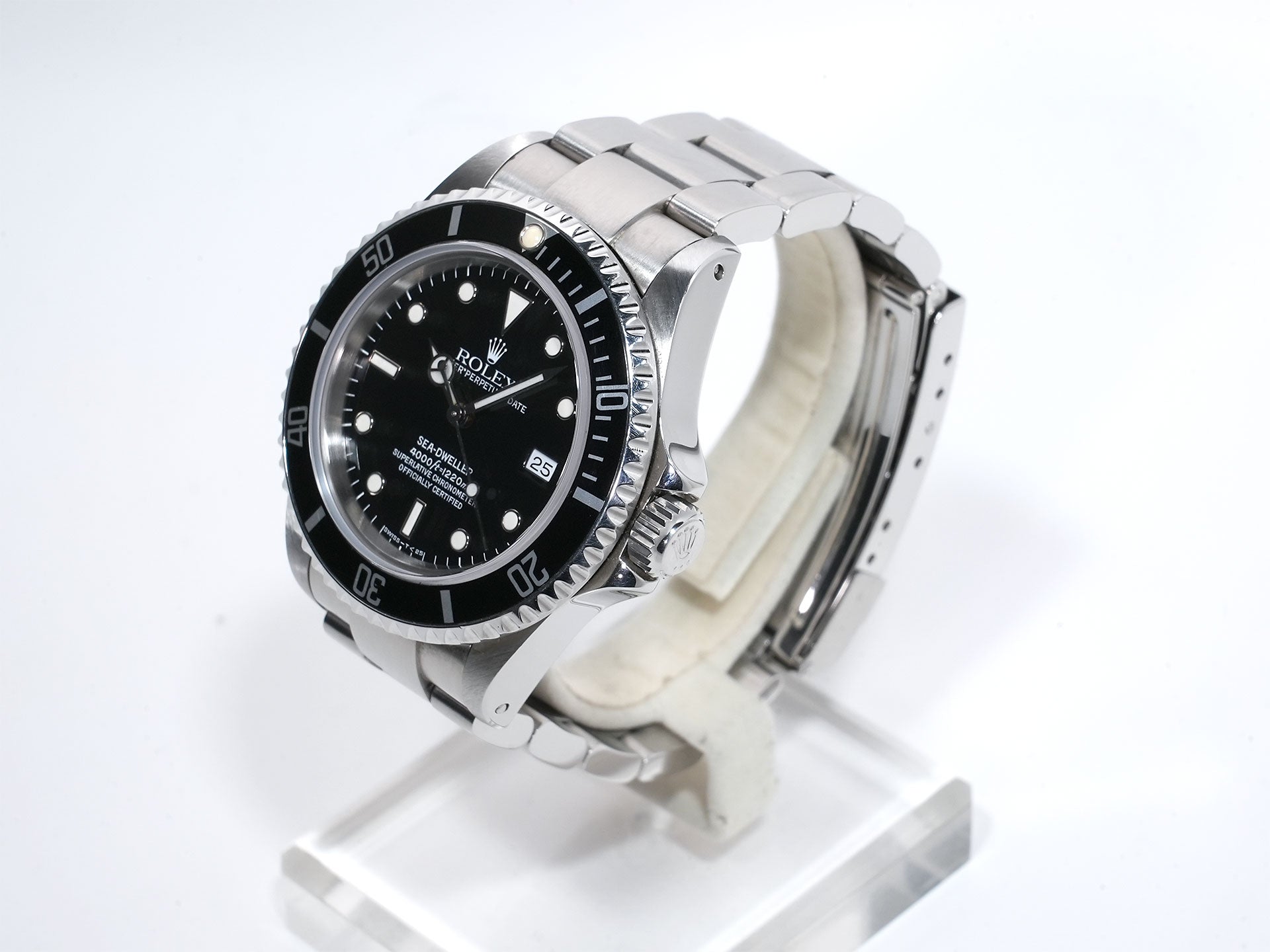 Rolex Sea-Dweller Ref.16600 Stainless Steel Black Dial Pre-owned bo956a2q