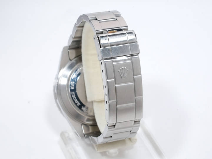 Rolex Sea-Dweller Ref.16600 Stainless Steel Black Dial Pre-owned bo956a2q