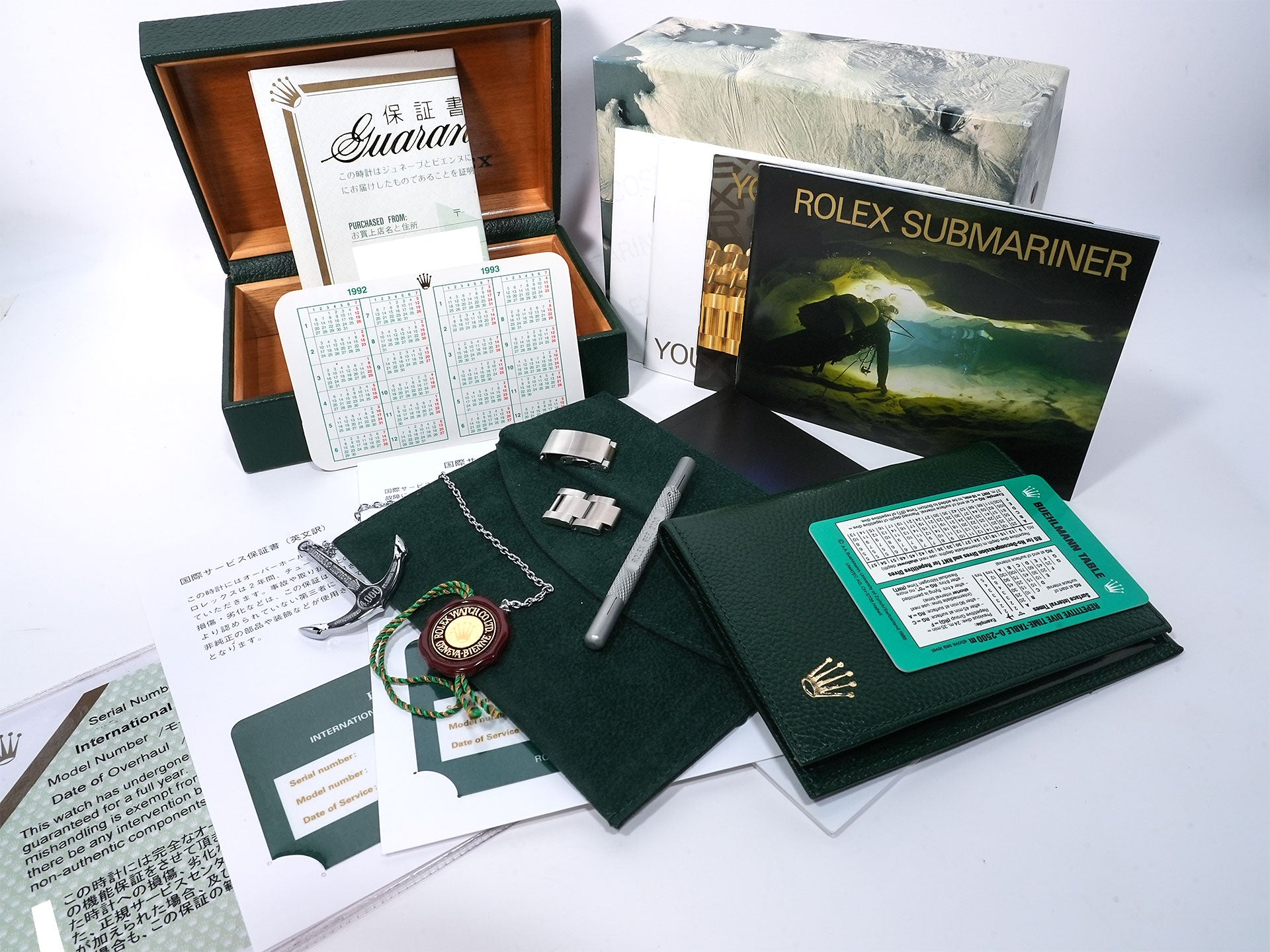 Rolex Sea-Dweller Ref.16600 Stainless Steel Black Dial Pre-owned bo956a2q