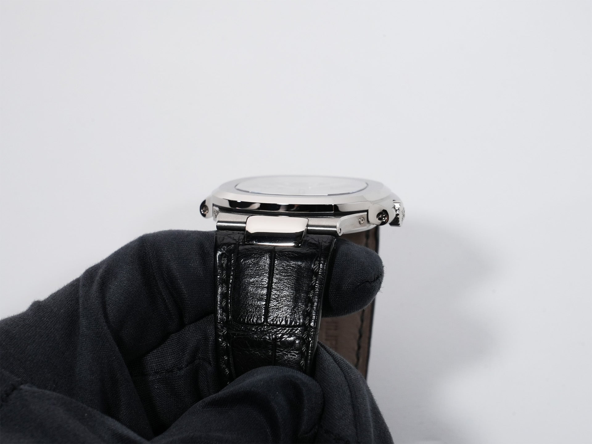 Patek Philippe Nautilus Petit Complication Ref. 5712G-001 White Gold Slate Dial Used v9vb62sf