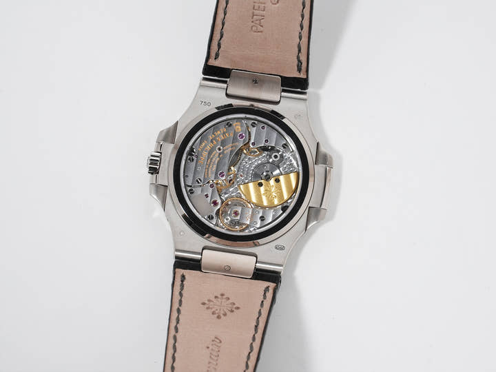 Patek Philippe Nautilus Petit Complication Ref. 5712G-001 White Gold Slate Dial Used v9vb62sf