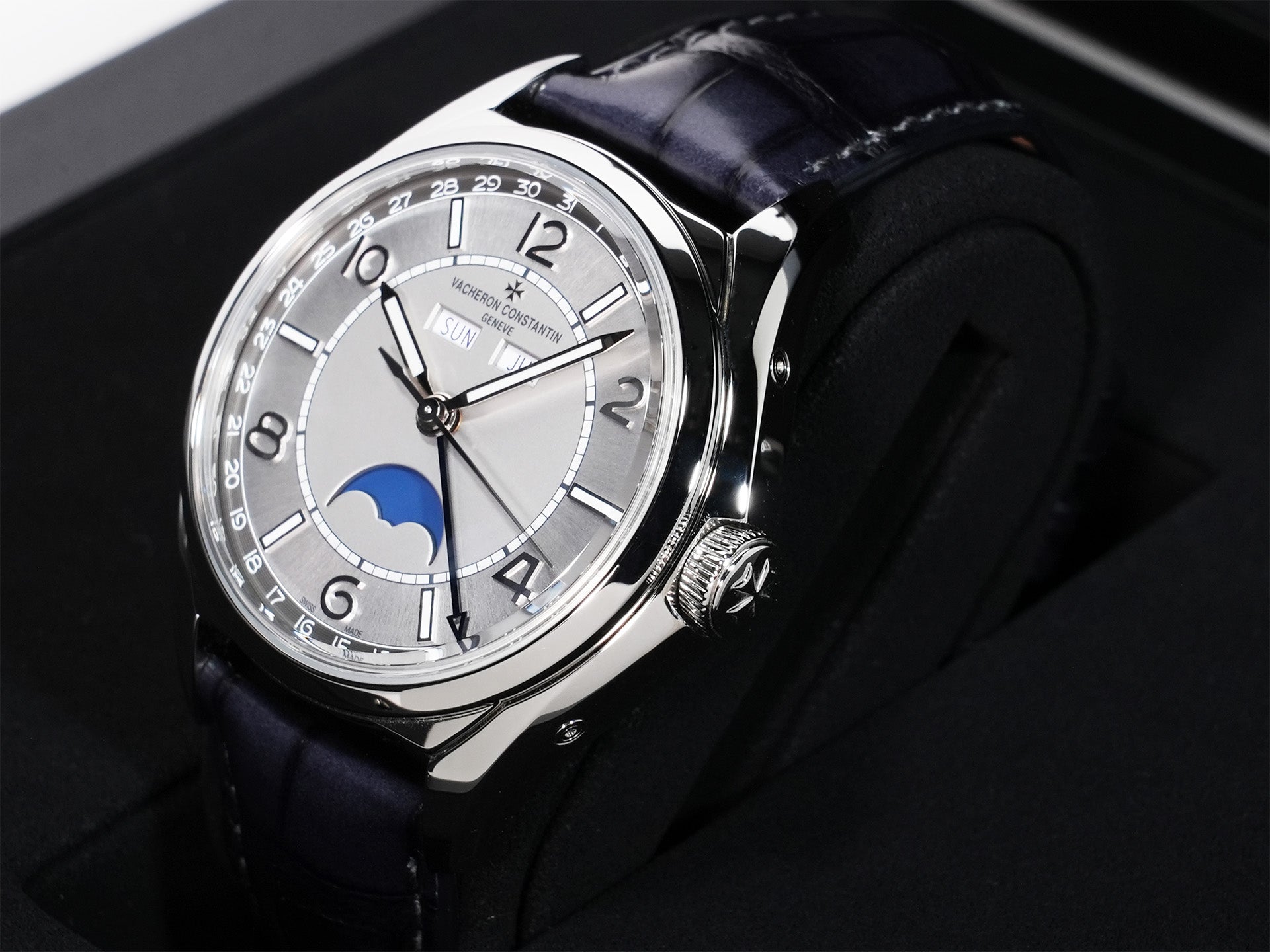 ヴァシュロンコンスタンタン フィフティーシックス コンプリートカレンダー Ref.4000E/000A-B439 ステンレススチール シルバー文字盤 美中古 evgzi85t