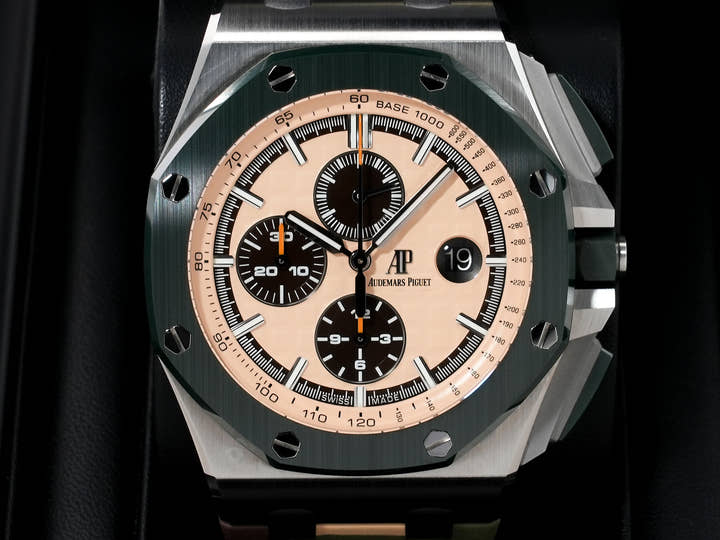 オーデマピゲ ロイヤルオーク オフショア クロノグラフ Ref.26400SO.OO.A054CA.01 ステンレススチール ベージュダイヤル（グランド・タペストリー）文字盤 極美品 ptfx3fng
