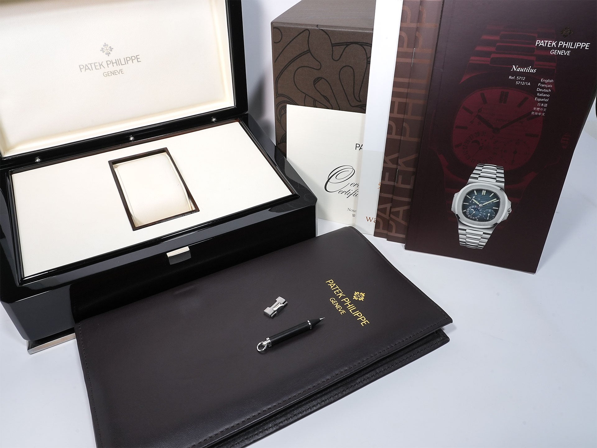 Patek Philippe Nautilus Petit Complication Ref. 5712/1A-001 Stainless Steel Blue Dial Excellent Condition syz9p39g