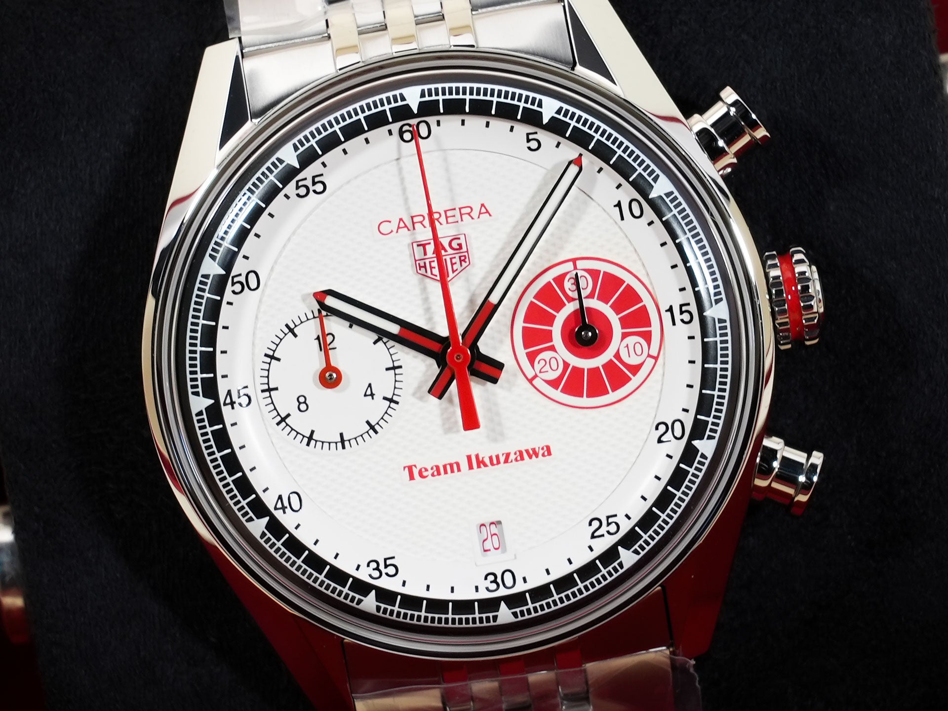 タグホイヤー カレラ クロノグラフ x チーム イクザワ Ref.CBS221M.EB0435 ステンレススチール ホワイト文字盤 未使用 jasiw2i8