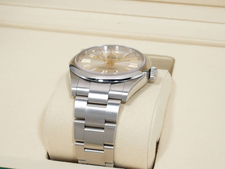 ロレックス オイスターパーペチュアル41 Ref.134300 ステンレススチール シルバー文字盤 中古 7nivwkri