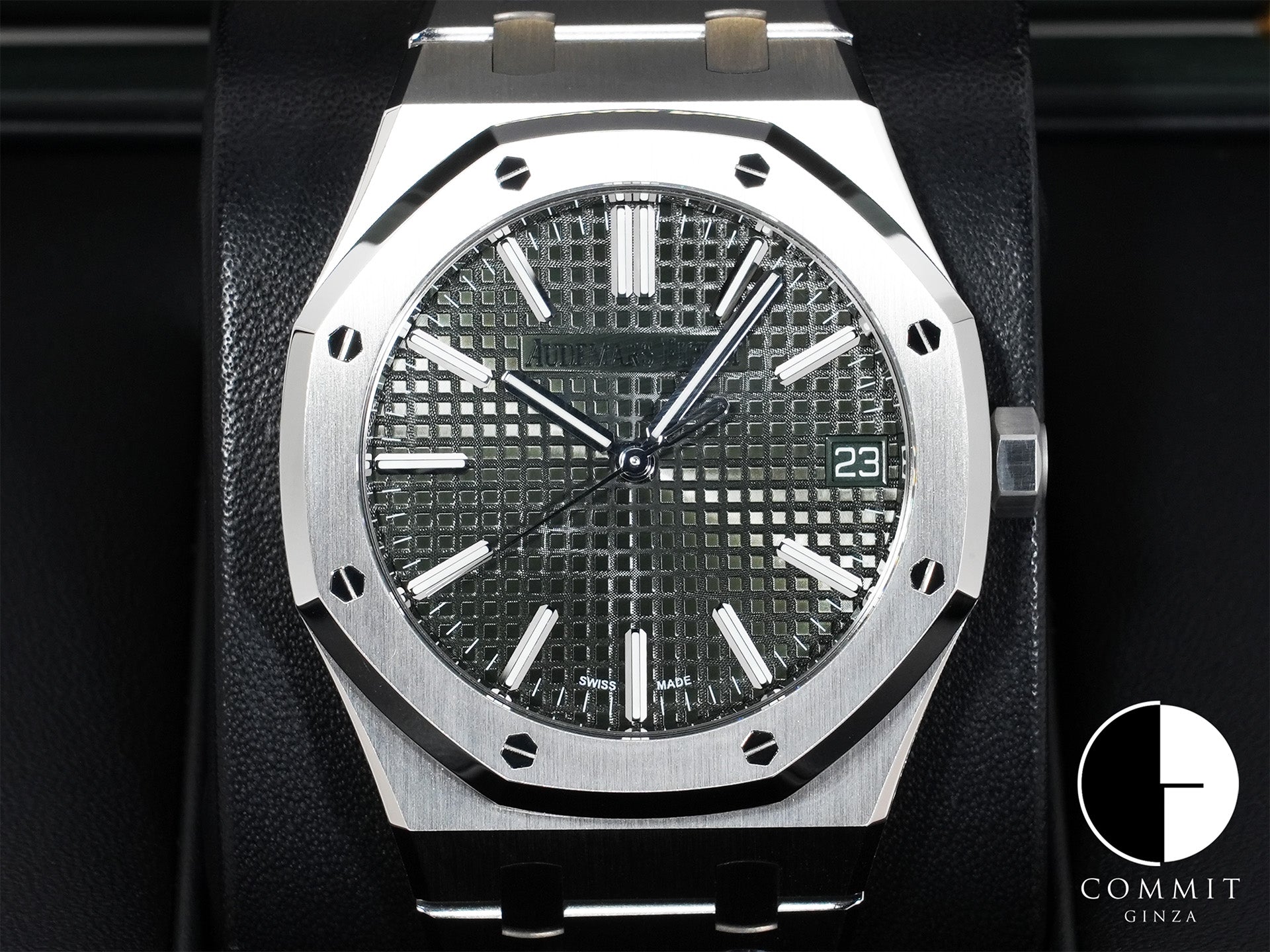 Audemars Piguet Royal Oak Ref.15510ST.OO.1320ST.09 Stainless Steel Khaki Green Dial Excellent Condition inhps2ts