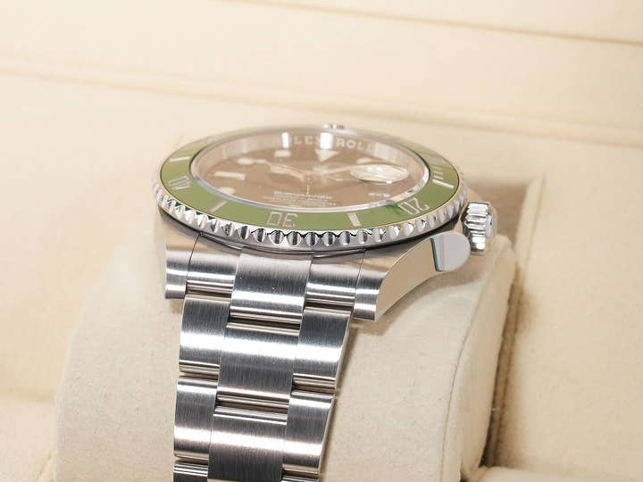 ロレックス サブマリーナー デイト Ref.126610LV ステンレススチール ブラック文字盤 中古 rtnsws7m