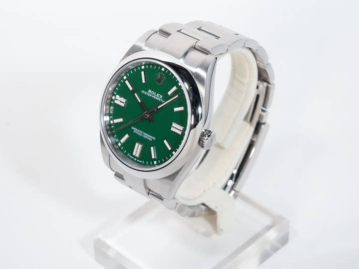 ロレックス オイスターパーペチュアル41 Ref.124300 ステンレススチール グリーン文字盤 中古 5bakgybx