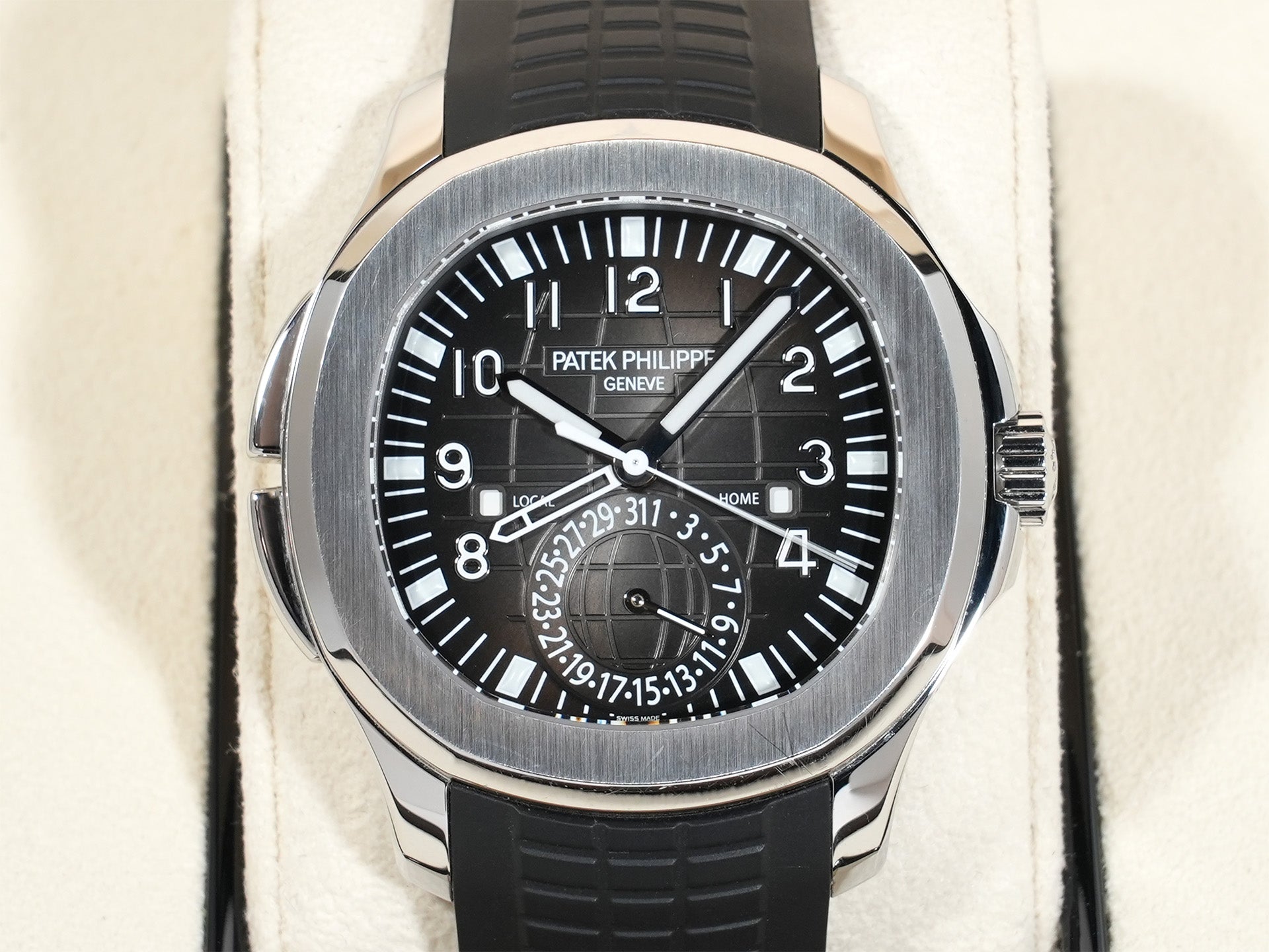 Patek Philippe Aquanaut Travel Time Ref.5164A-001 Stainless Steel Black Dial Excellent Pre-owned dmronn78