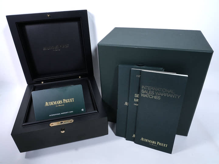 Audemars Piguet CODE 11.59 by Audemars Piguet Ref.15210OR.OO.A028CR.01 Pink Gold Smoked Blue Lacquer Dial Pre-Owned 29yeghp3