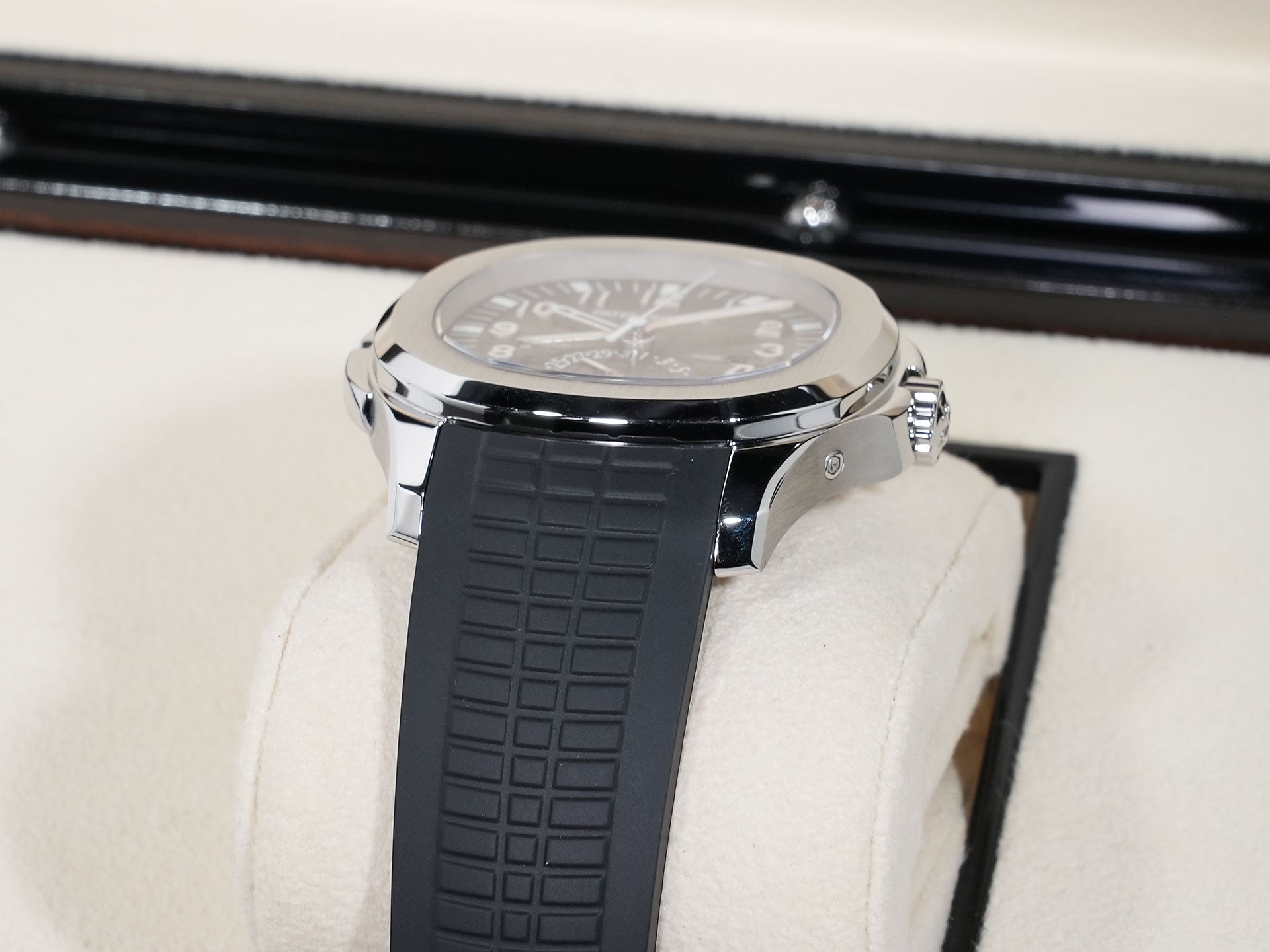 パテックフィリップ アクアノート トラベルタイム Ref.5164A-001 ステンレススチール ブラック文字盤 美中古 chssdoaz