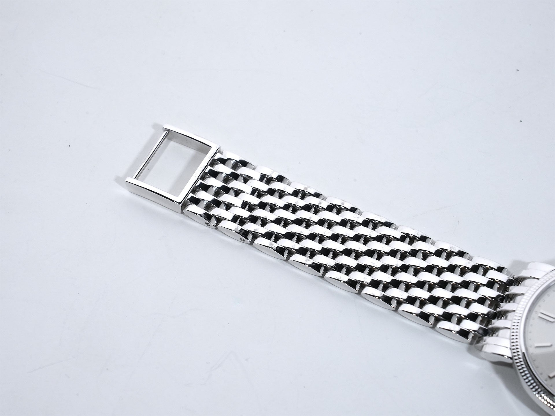 パテックフィリップ カラトラバ Ref.5120/1G-001 ホワイトゴールド シルバー文字盤 中古 4kjjzys5