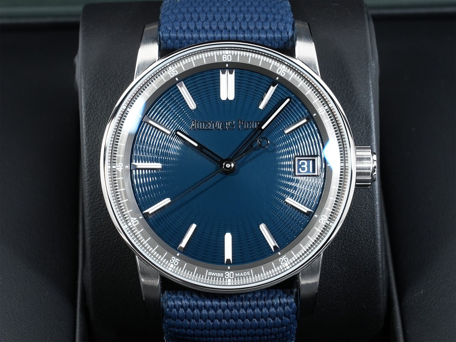 Audemars Piguet CODE 11.59 by Audemars Piguet Ref. 15210ST.OO.A348KB.01 Stainless Steel Night Blue Dial Unused 8bvcz3kw