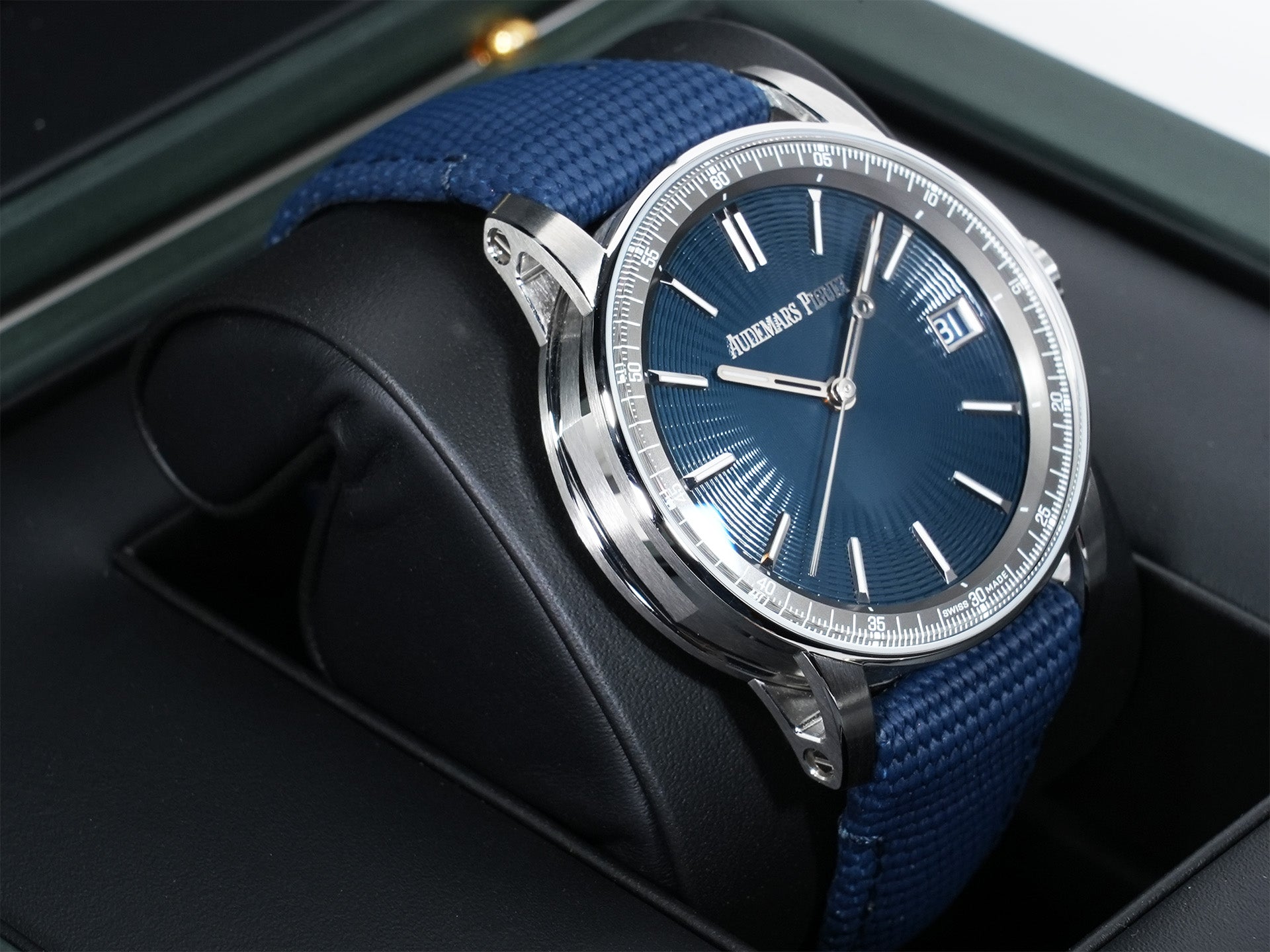 Audemars Piguet CODE 11.59 by Audemars Piguet Ref. 15210ST.OO.A348KB.01 Stainless Steel Night Blue Dial Unused 8bvcz3kw