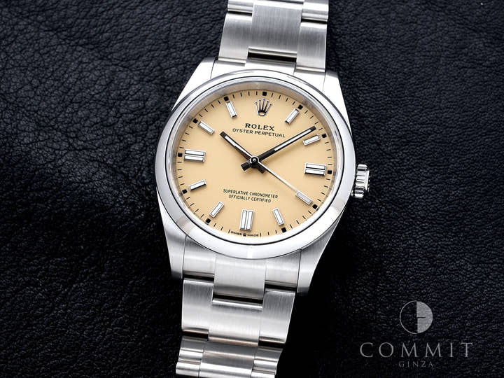 Rolex Oyster Perpetual 36 Ref. 126000 Stainless Steel Beige Dial Excellent Condition eyayoh2i