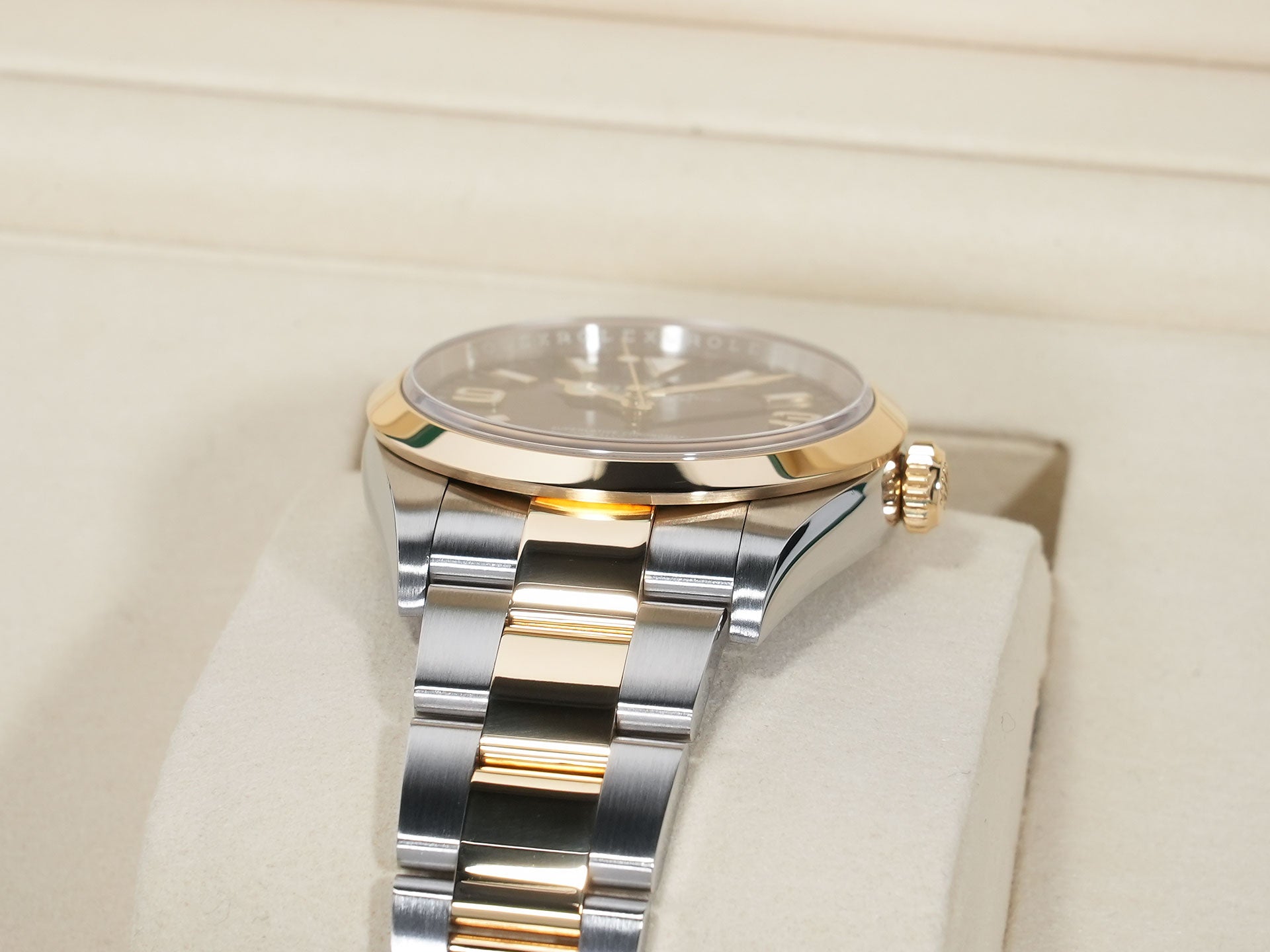ROLEX Explorer 36 Ref. 124273 Stainless Steel/Yellow Gold Black Dial Oyster Bracelet Excellent Condition 6or936z4