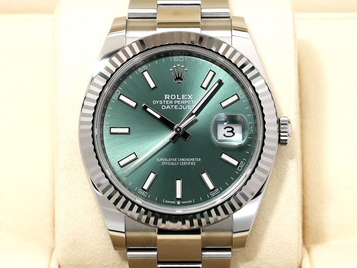 Rolex Datejust 41 Ref. 126334 Stainless Steel/White Gold Mint Green Dial Oyster Bracelet Pre-owned d2cgxfpk