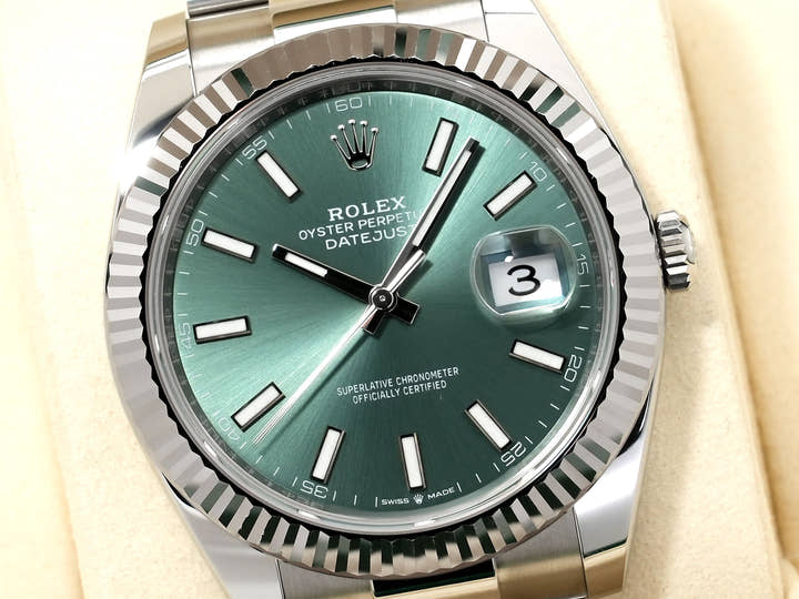 Rolex Datejust 41 Ref. 126334 Stainless Steel/White Gold Mint Green Dial Oyster Bracelet Pre-owned d2cgxfpk