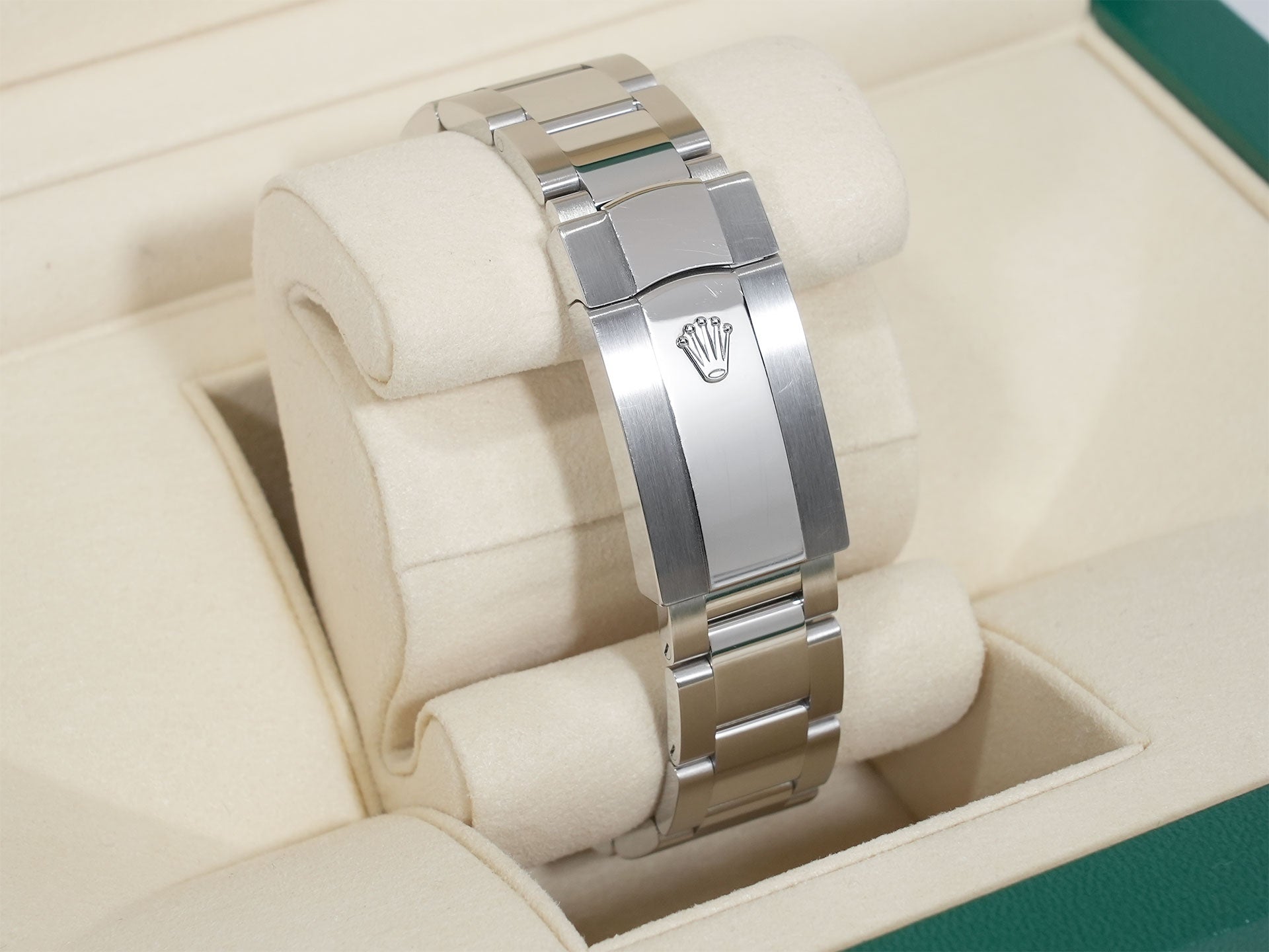 Rolex Datejust 41 Ref. 126334 Stainless Steel/White Gold Mint Green Dial Oyster Bracelet Pre-owned d2cgxfpk