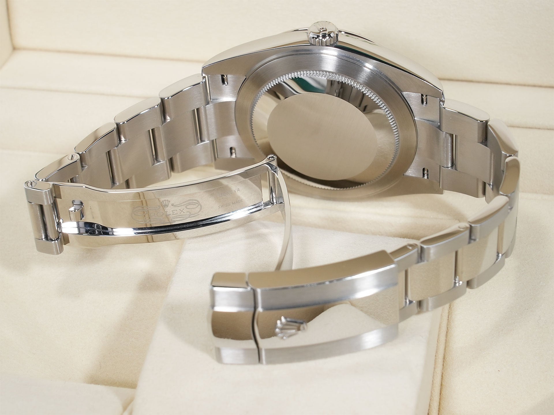 Rolex Datejust 41 Ref. 126334 Stainless Steel/White Gold Mint Green Dial Oyster Bracelet Pre-owned d2cgxfpk