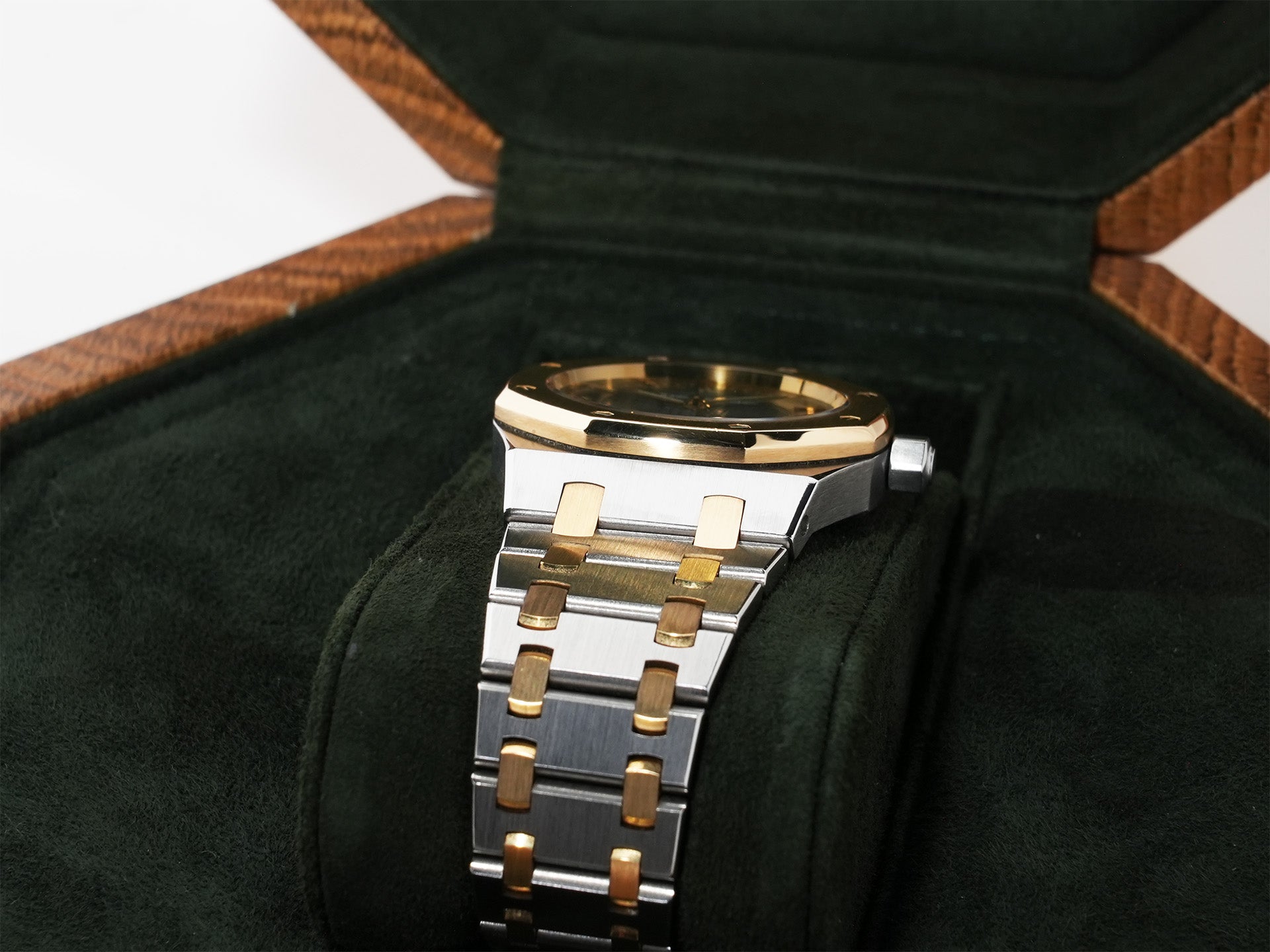 Audemars Piguet Royal Oak Ref.15050SA.O.0789SA.01 Stainless Steel/Yellow Gold Gray Dial Pre-owned o27rmxrf