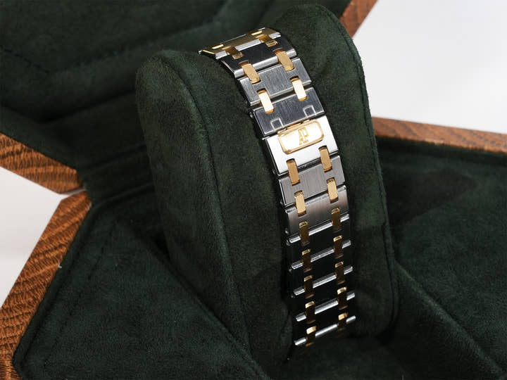 Audemars Piguet Royal Oak Ref.15050SA.O.0789SA.01 Stainless Steel/Yellow Gold Gray Dial Pre-owned o27rmxrf