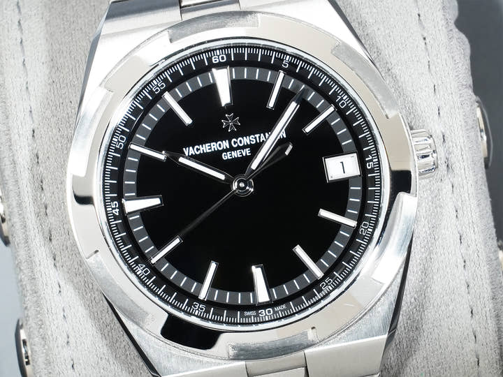 ヴァシュロンコンスタンタン オーヴァーシーズ オートマティック Ref.4520V/210A-B483 ステンレススチール ブラック文字盤 中古 8ga68uww