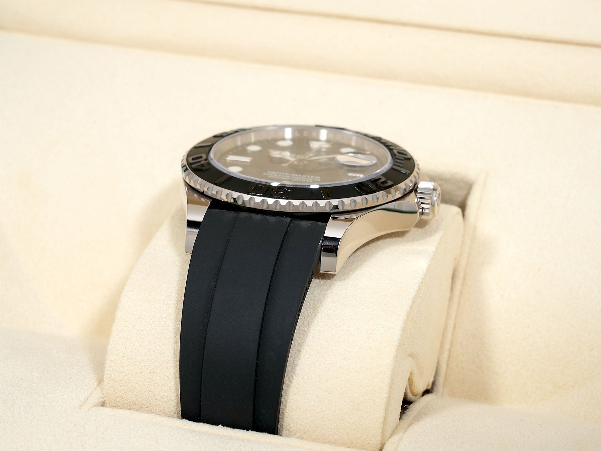ロレックス ヨットマスター42 Ref.226659 ホワイトゴールド ブラック文字盤 美中古 i5ck6mq8