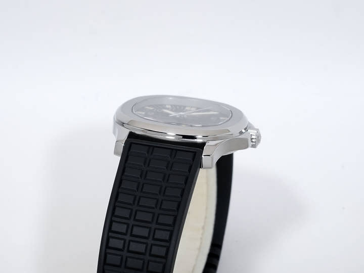 Patek Philippe Aquanaut Ref. 5064A-001 Stainless Steel Black Dial Excellent Condition zkkgyxgq