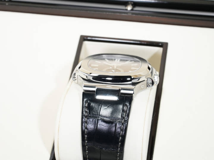 Patek Philippe Nautilus Annual Calendar Moon Phase Ref. 5726A-001 Stainless Steel Black Dial Excellent Used Condition puwb9nxz