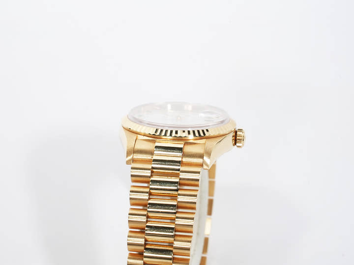 Rolex Day-Date 36 Ref. 18238NGE Yellow Gold White Mother-of-Pearl Dial Used 753z6vqg