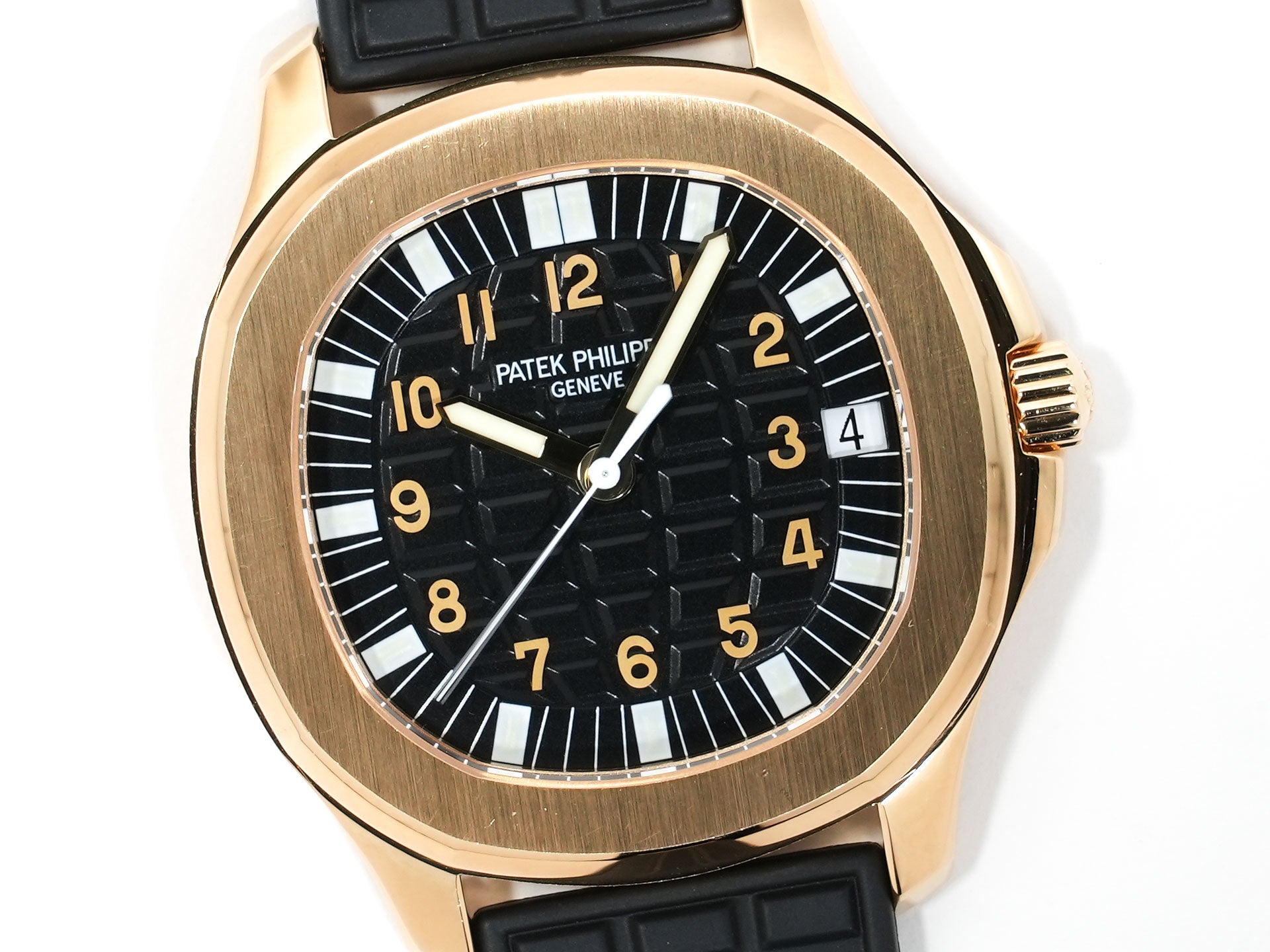 Patek Philippe Aquanaut Ref. 5065J-001 Yellow Gold Black Dial Used 5h3ebcnd