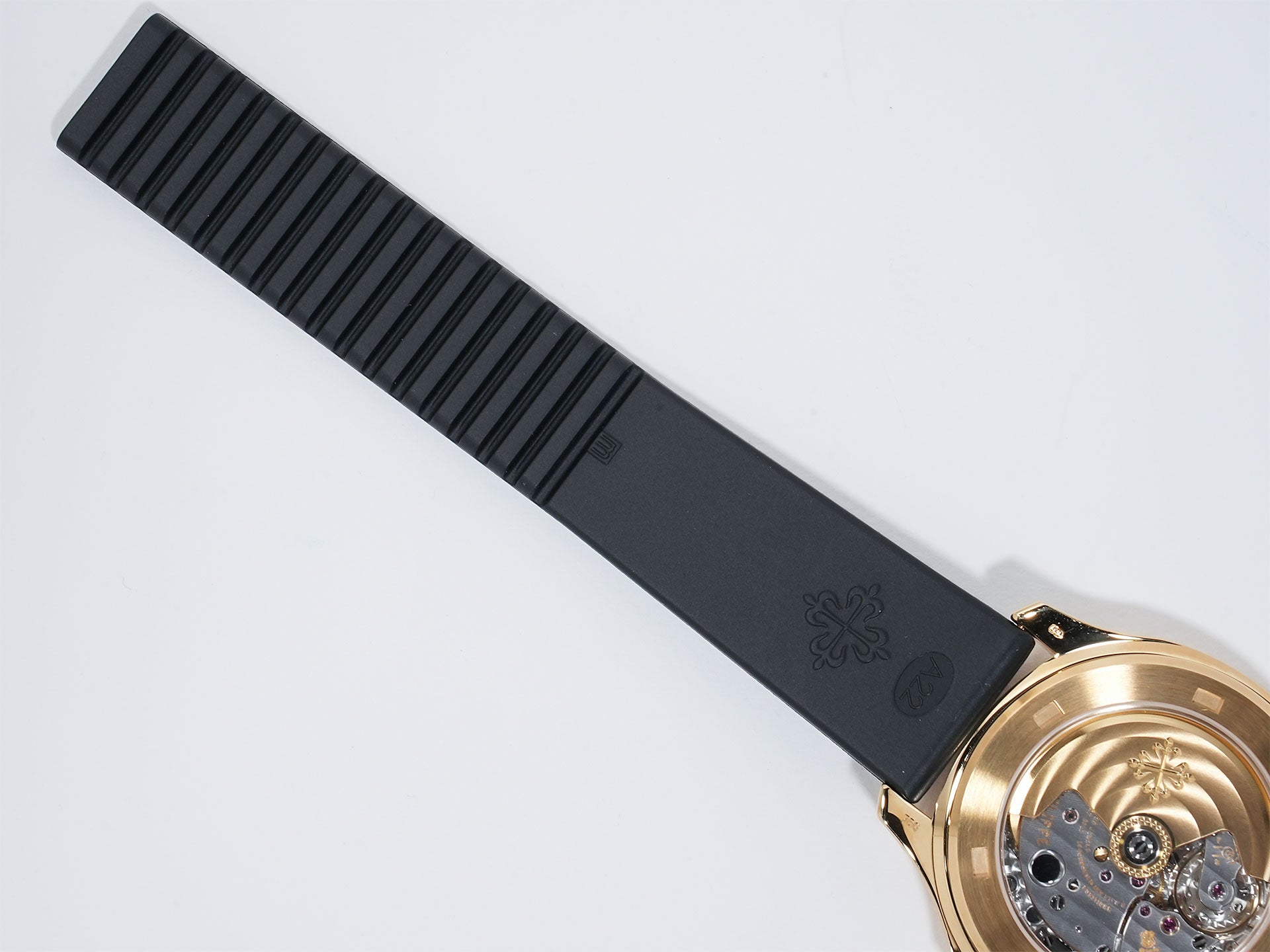 Patek Philippe Aquanaut Ref. 5065J-001 Yellow Gold Black Dial Used 5h3ebcnd