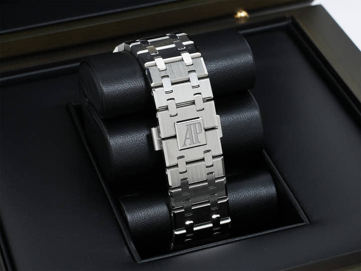 オーデマピゲ ロイヤルオーク クロノグラフ Ref.26240ST.OO.1320ST.07 ステンレススチール シルバー文字盤 美品 69nembsq