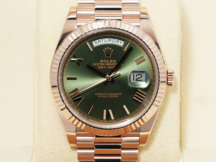 ロレックス デイデイト40 Ref.228235 エバーローズゴールド オリーブグリーン文字盤 中古 3zfjo4qd
