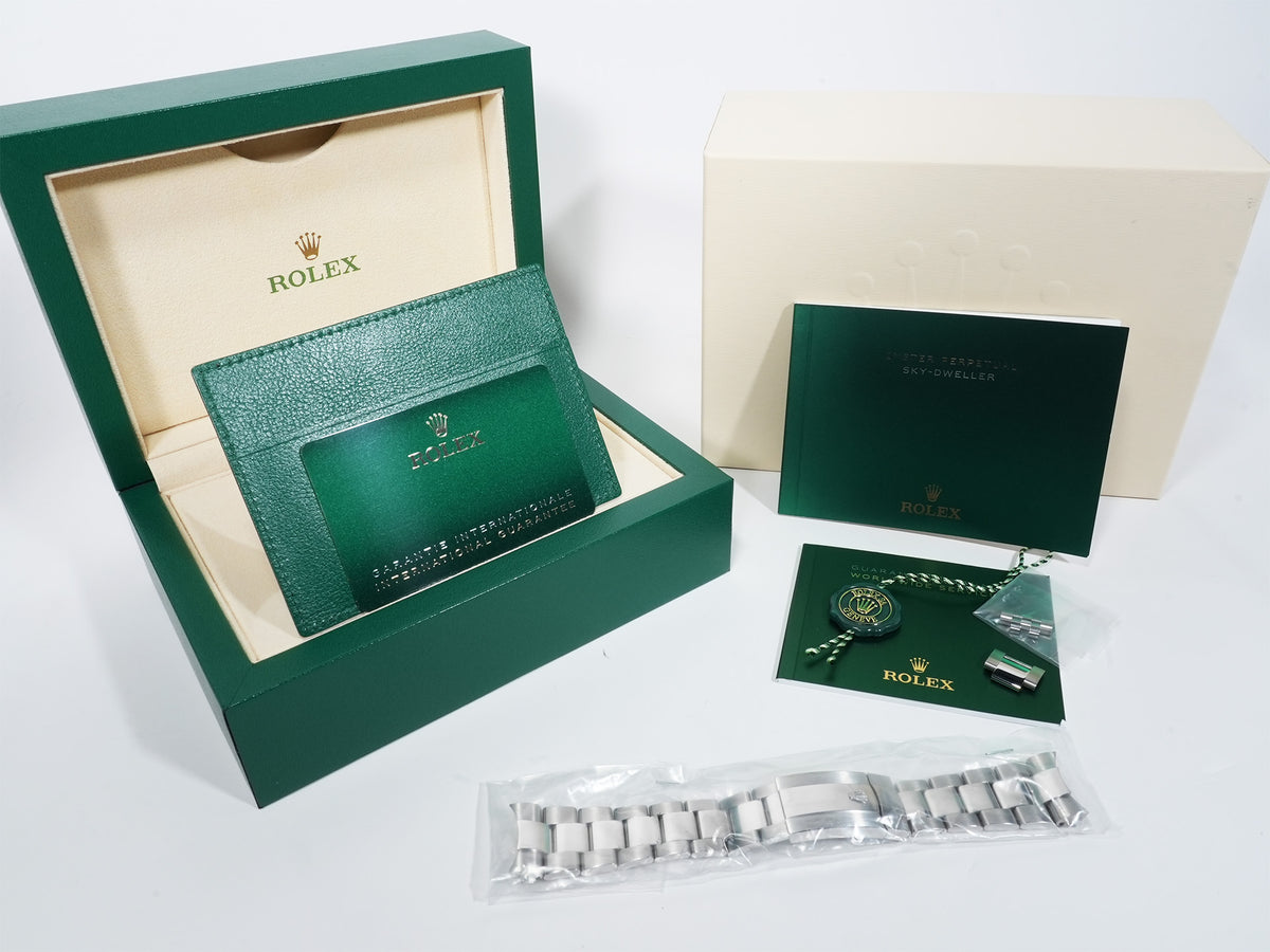 Rolex Sky-Dweller Ref. 326934 Stainless Steel/White Gold Blue Dial Jubilee Bracelet Excellent Condition iiw9hohd