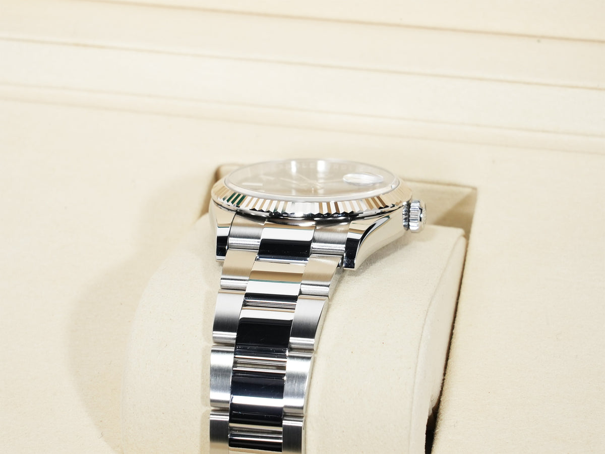 Rolex Datejust 36 Ref. 126234 Stainless Steel/White Gold Bright Blue Dial Oyster Bracelet Used 5hxno6vf