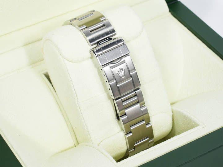ロレックス エクスプローラーI Ref.114270 ステンレススチール ブラック文字盤 オイスターブレスレット 美中古 ozmkwvhx