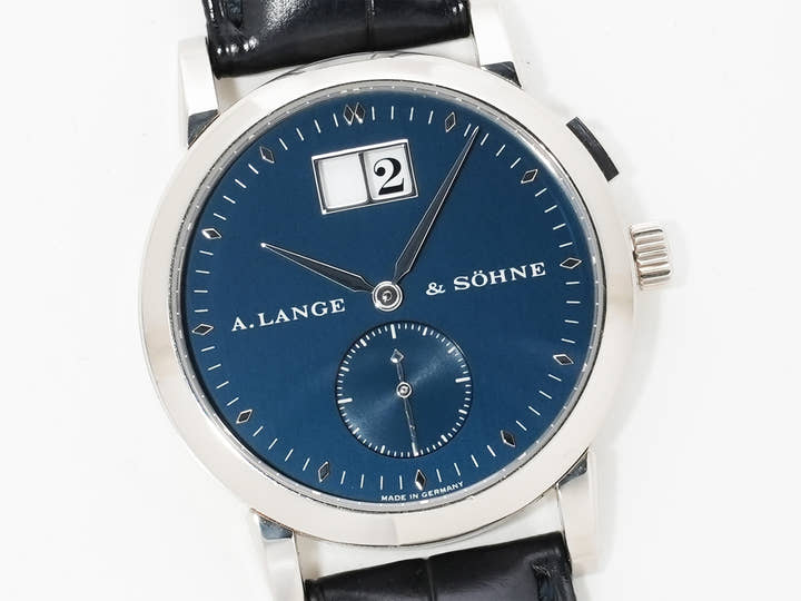 A.ランゲ＆ゾーネ サクソニア Ref.105.027 ホワイトゴールド ブルー文字盤 中古 r345t8mi